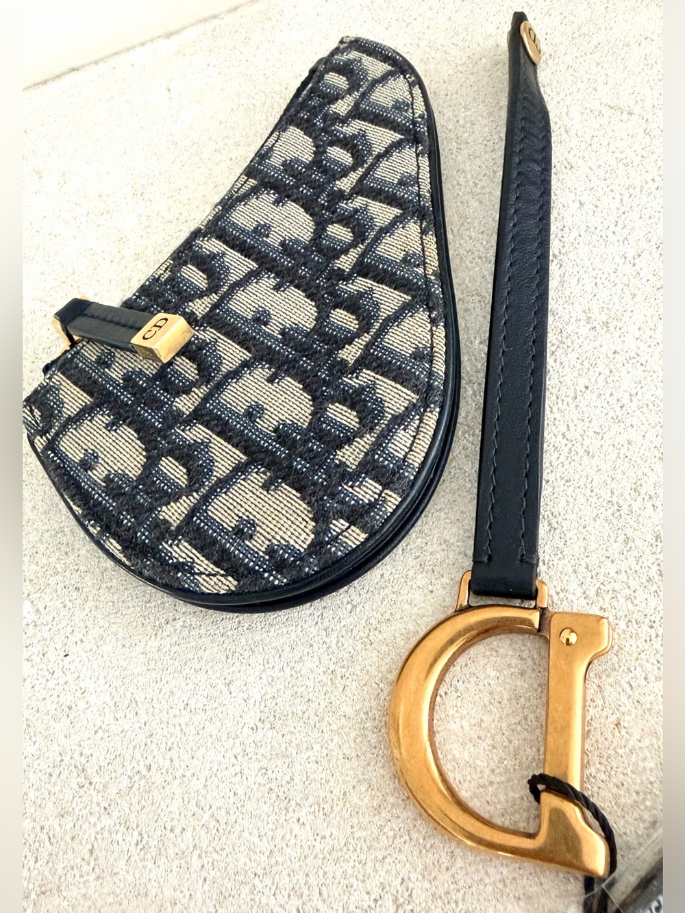 CHRISTIAN DIOR Vintage Trotter Saddle D Ring Coin Case Wristlet + COA - Picture 3 of 8